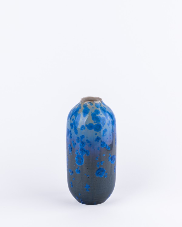 Silhouette grey-blue vase...