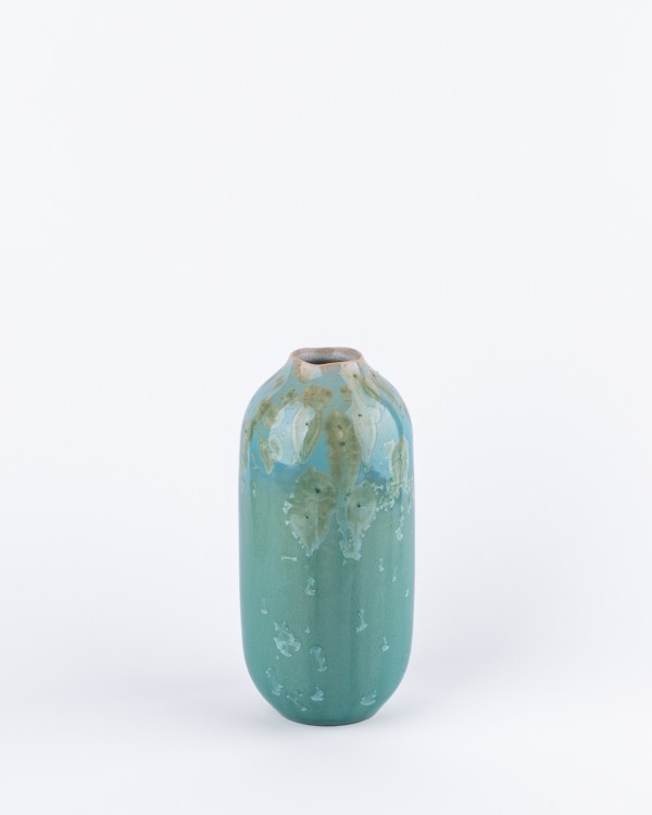 Silhouette green vase No. 1