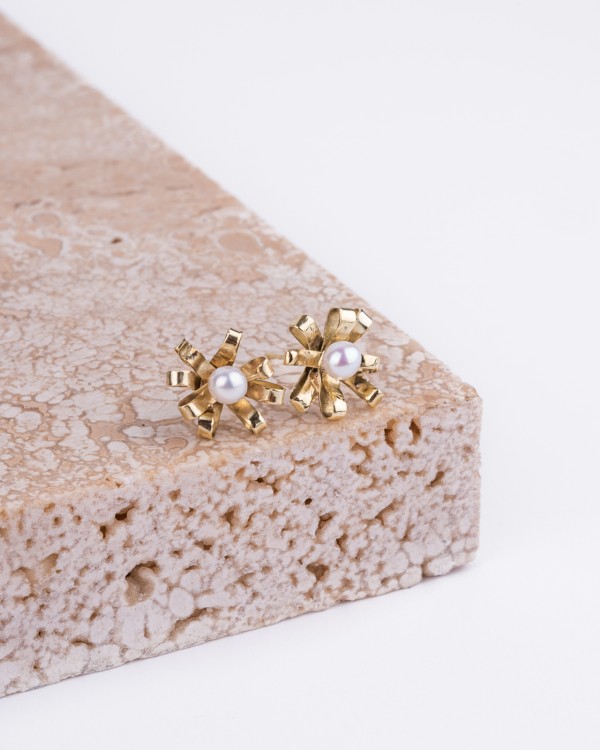 Flowers pearl gold earrings