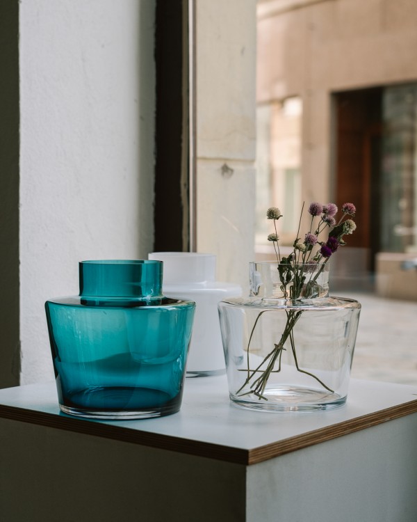 M crystal transparent vase