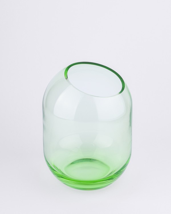 Berry green vase No. 2