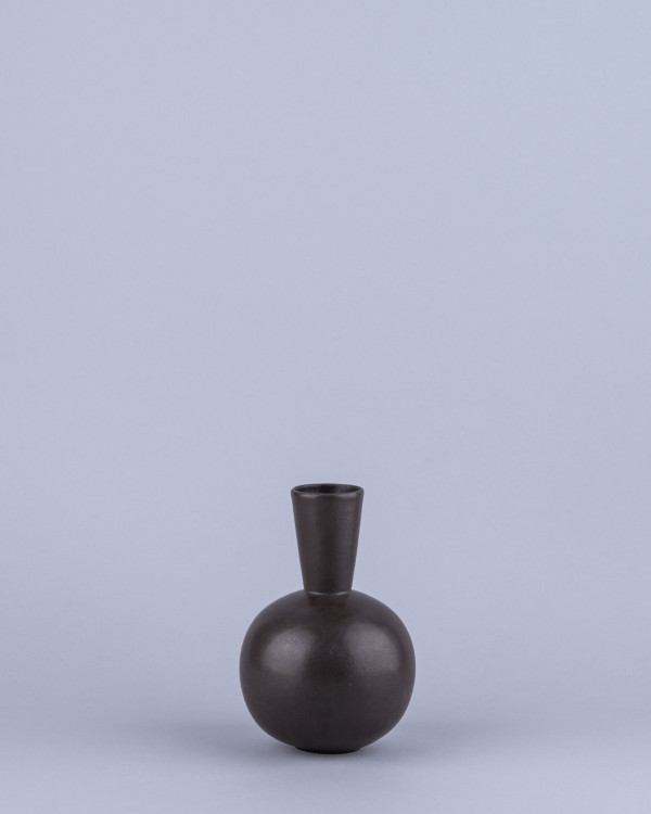 Cute Black S vase