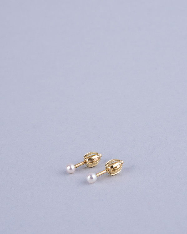 Pearl Dots gold earrings