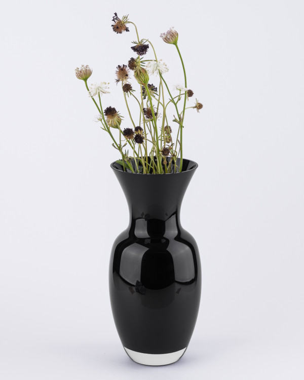 Romance black vase