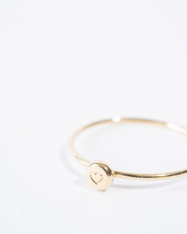 Heart yellow gold ring