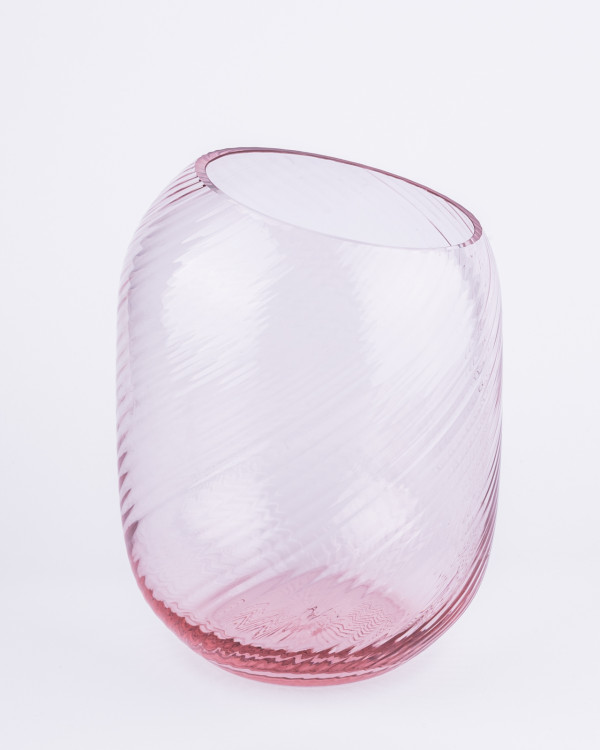 Beauty pink spiral vase