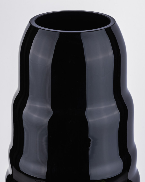 Tower black vase