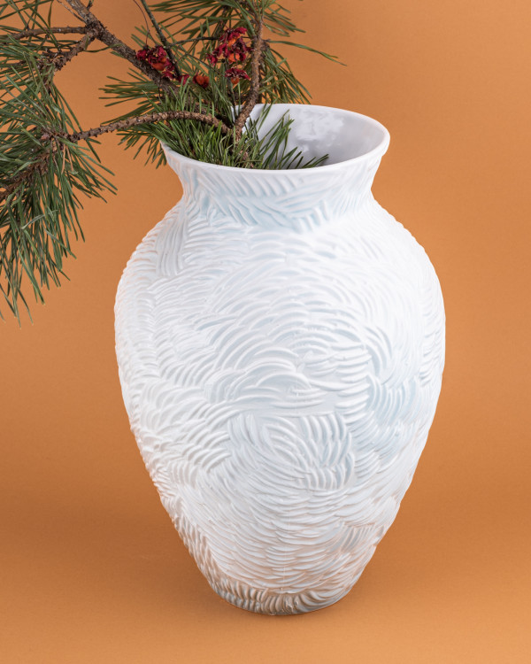 Dekopr big light blue vase