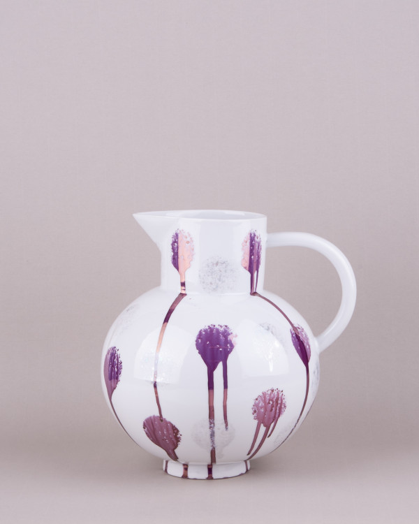 dotted jug