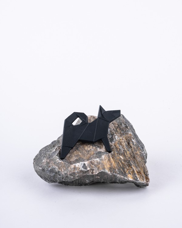 black dog brooch