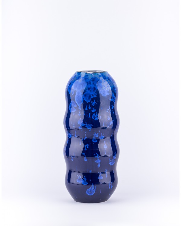 Silhouette dark blue vase...